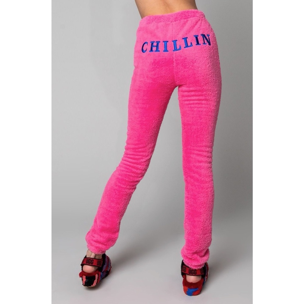 JUST CHILLIN TEDDY JOGGER IN PINK